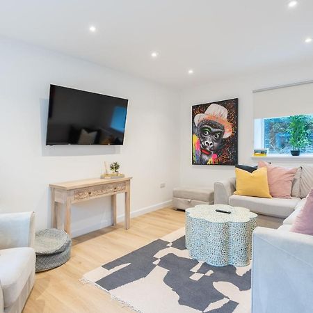 The Pinkish House - 4 Bed Home In The Town Centre Blairgowrie and Rattray Dış mekan fotoğraf