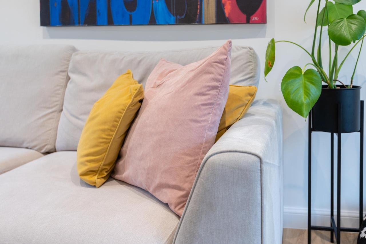 The Pinkish House - 4 Bed Home In The Town Centre Blairgowrie and Rattray Dış mekan fotoğraf